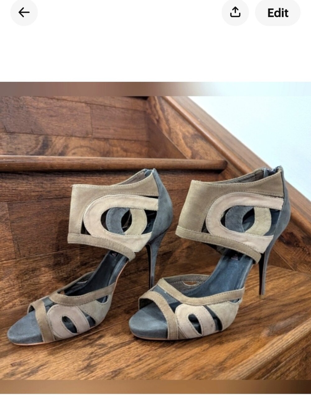 Y2K Steve Madden Suede heels with illusion cut outs. Gray taupe & tan Sz 8